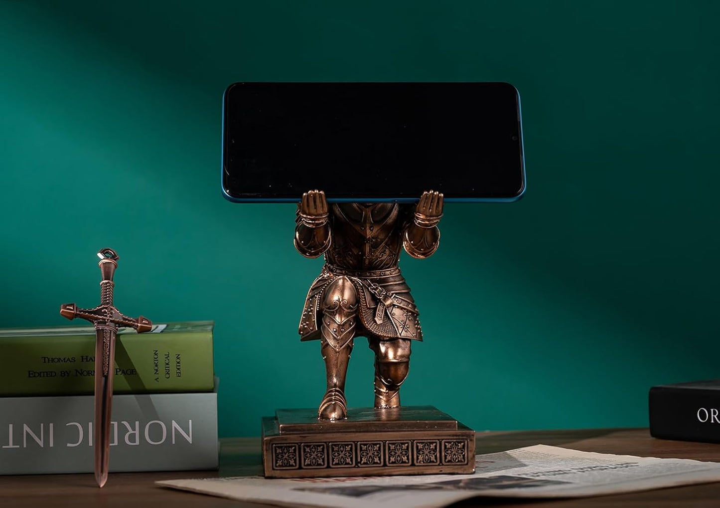 King's Guard Knight Pen Holder Pen Stand Desk Organizers and Accessories Resin Pencil Holder as Gift for Office and Home (Copper)