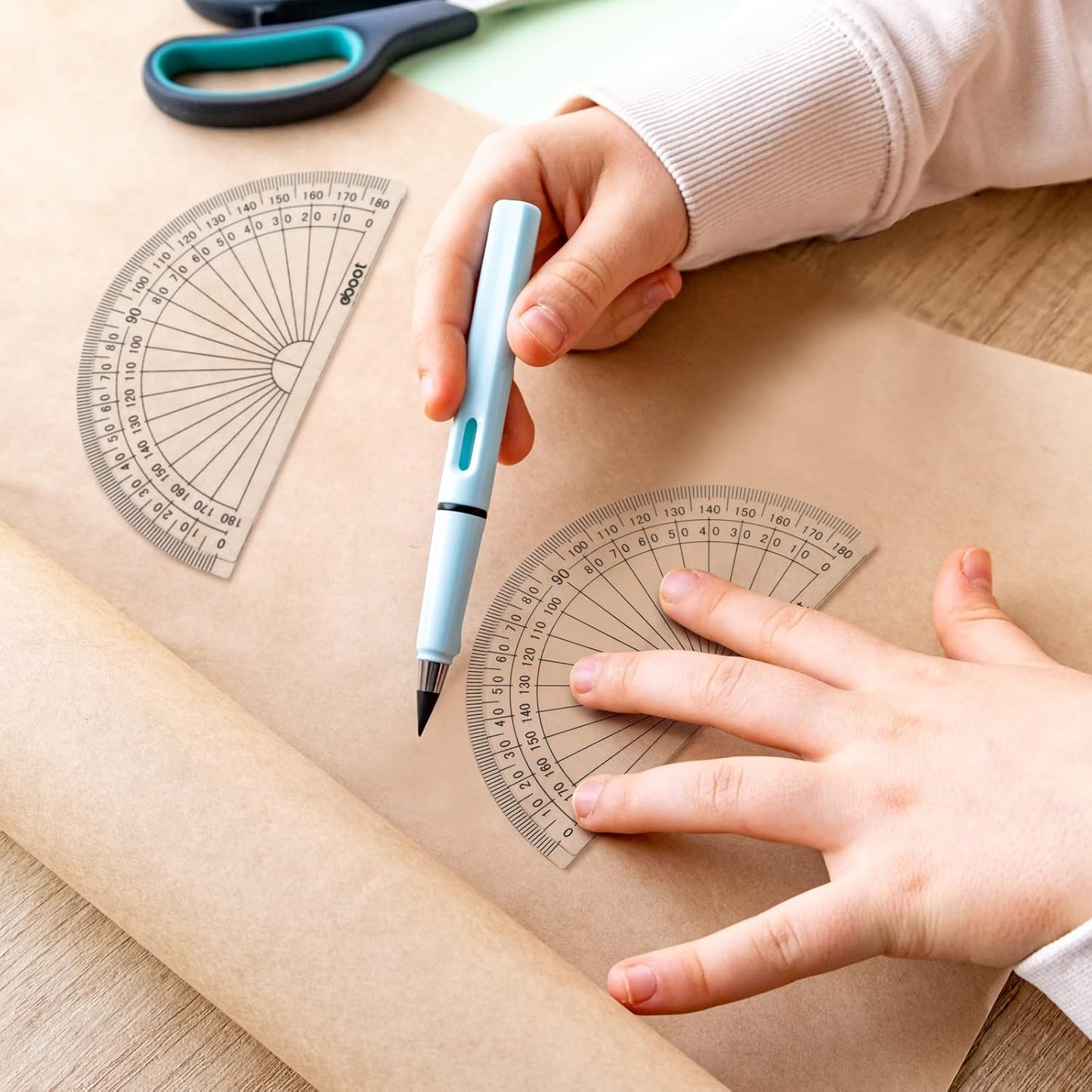 Zonon 100 Pcs 4 Inch Clear Plastic Protractor Bulk Math Protractors Set 180 Degrees Geometry Drafting Tools for Classroom Industry Office Back to School Supplies