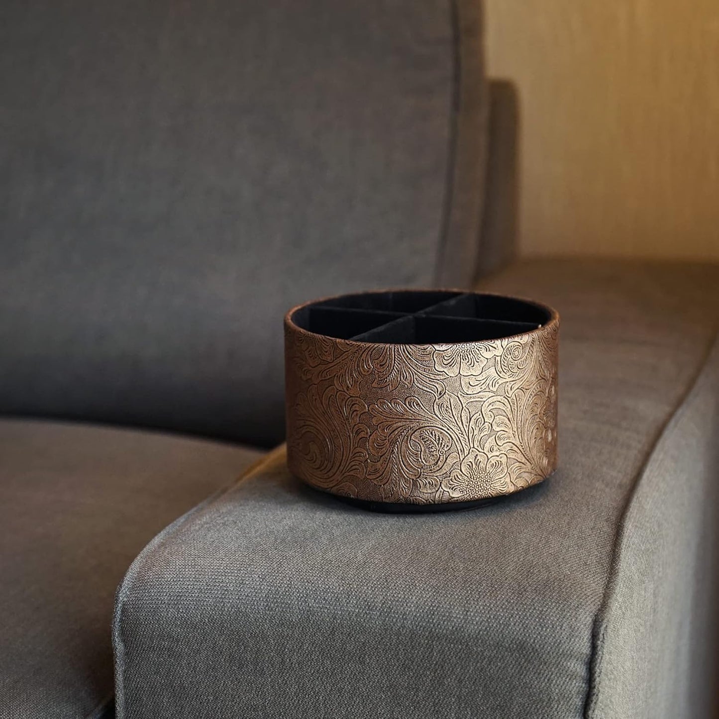 lizimandu Round Leather Art Supply Organizer,Remote Control Holder,360 Degree Spinning,Multi-Functional Pencil Holder,4 Compartments Desktop Stationary Organizer(1-Gold)