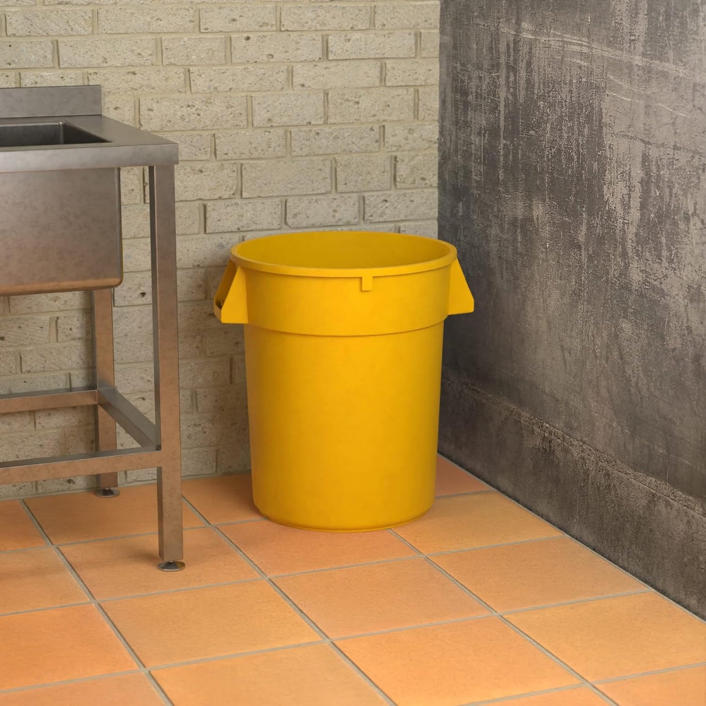 32 Gallon Yellow Round Commercial Trash Can