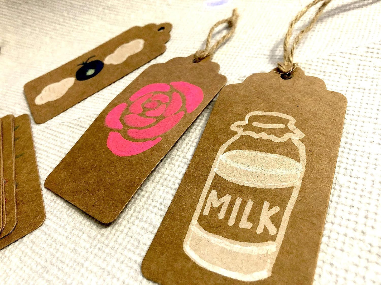 ArtShip Design 14 Vintage Colors Chalk Markers - Reversible Medium Tip Liquid Chalk Pens Wet Erasable - Menu Boards, Glass, Windows, Whiteboards, Classrooms, Mirrors, Chalkboards, Plastic, Metal