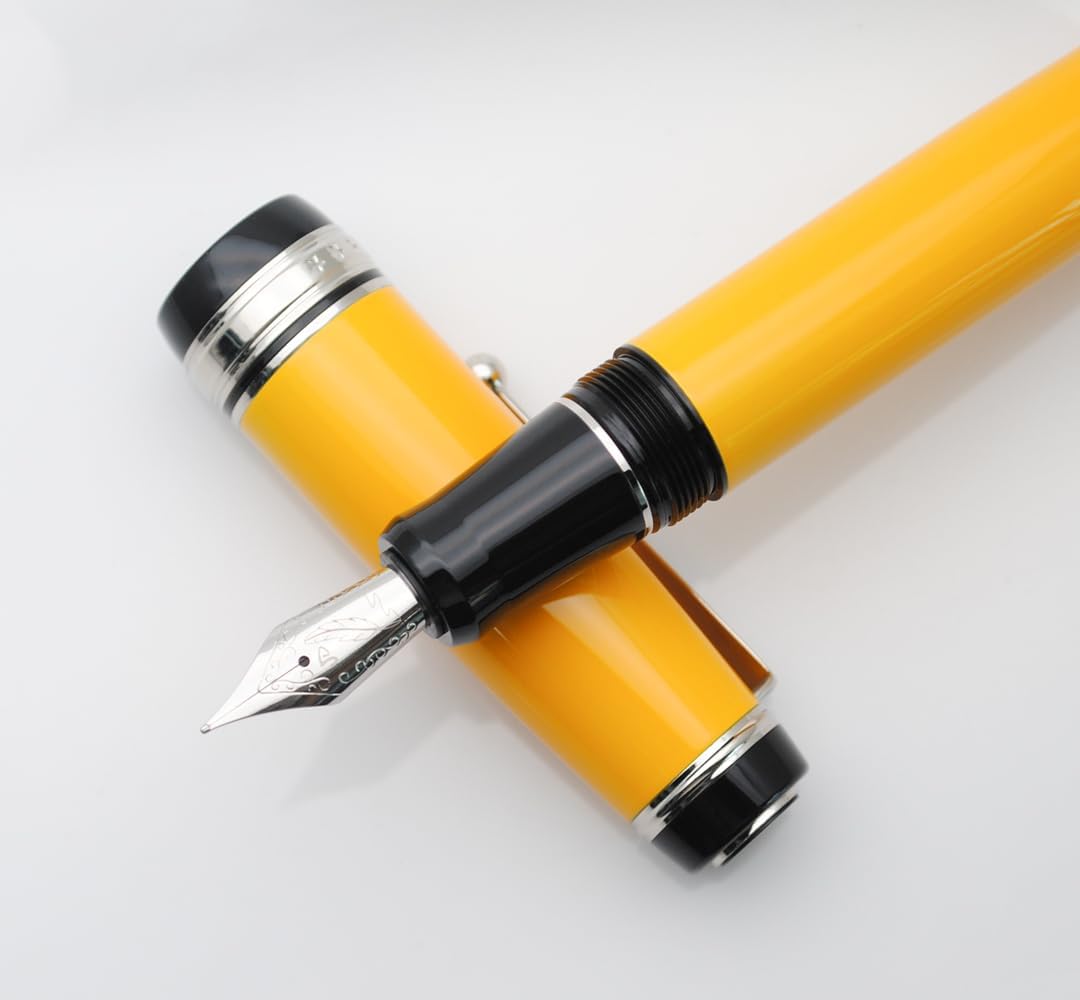 Metal Big Fountain Pen Set Medium Nib 0.7mm, Includes Ink Refill Converter, 5 Ink Cartridges & Gift Box (Medium Nib 0.7mm, Yellow with Silvery Clip)