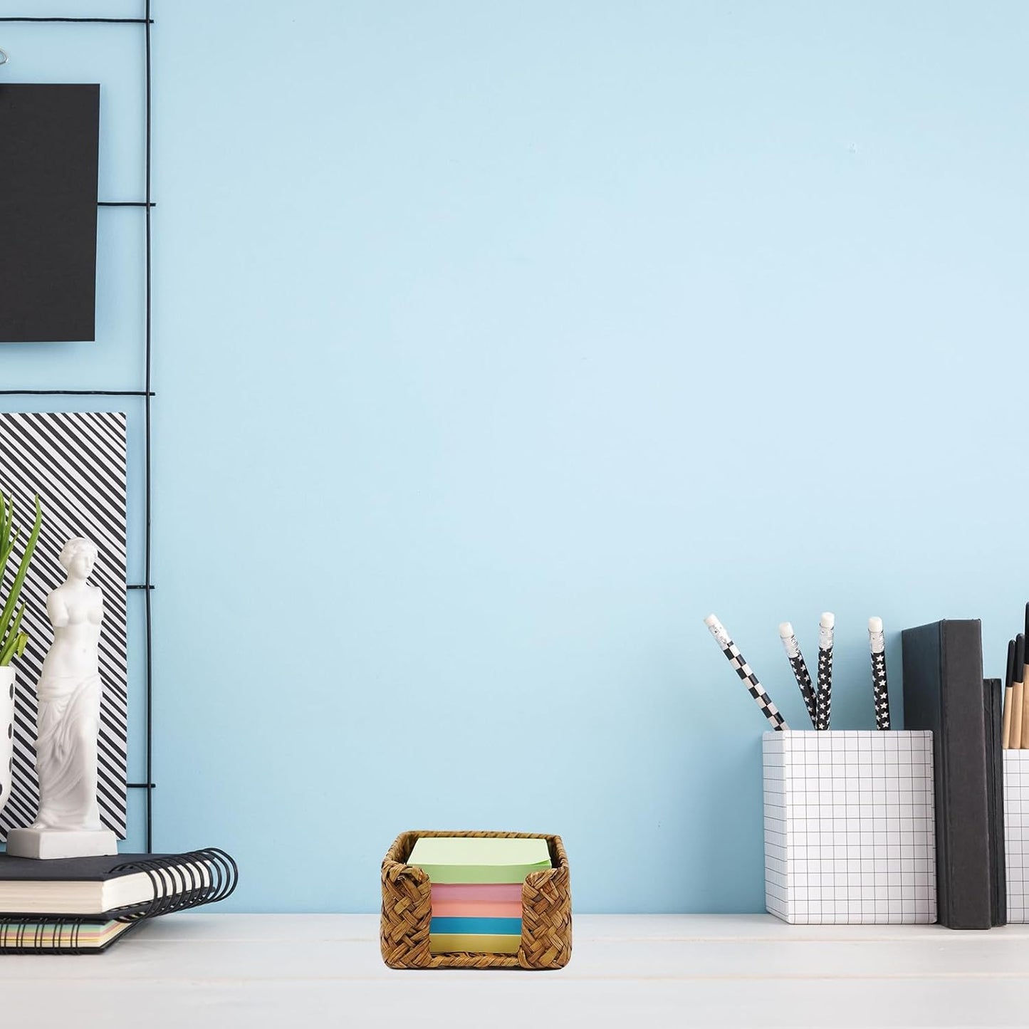 Sticky Note Holder Seagrass Post It Note Dispenser, 3 x 3 Inch Woven Sticky Note Dispenser, Farmhouse Post It Holder for Desk Home Office Decor, Caramel