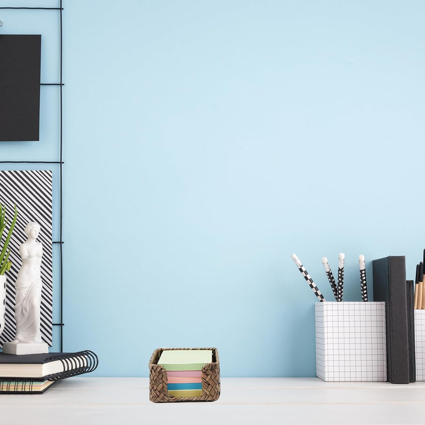 Sticky Note Holder Seagrass Post It Note Dispenser, 3 x 3 Inch Woven Sticky Note Dispenser, Farmhouse Post It Holder for Desk Home Office Decor, Coffee