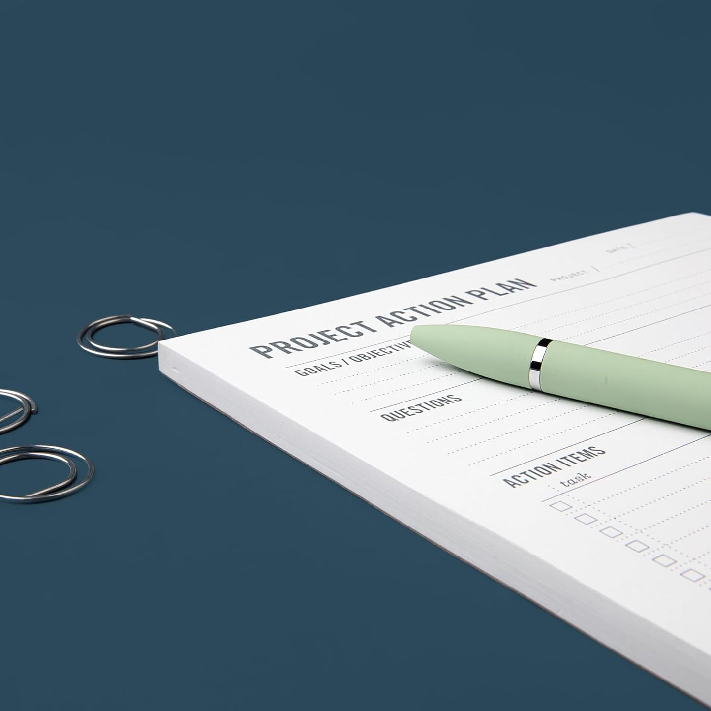 Two Tumbleweeds - Project Planner Notepad - 7 x 10” Planning Pad for Project Management with Checklist, Action Items, Notes - Task Planner - To Do List Organizer For Work & School - 50 Sheets