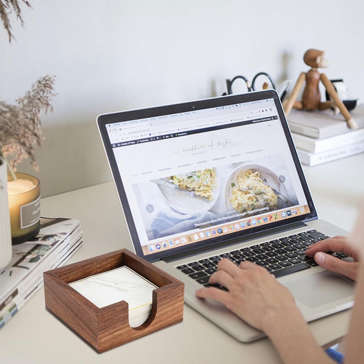 MultiBey Wooden Walnut Sticky Note Pad Holder for Desk, Memo Holder Paper Dispenser, Desktop Accessories Organizer for Office School Home (Thick)