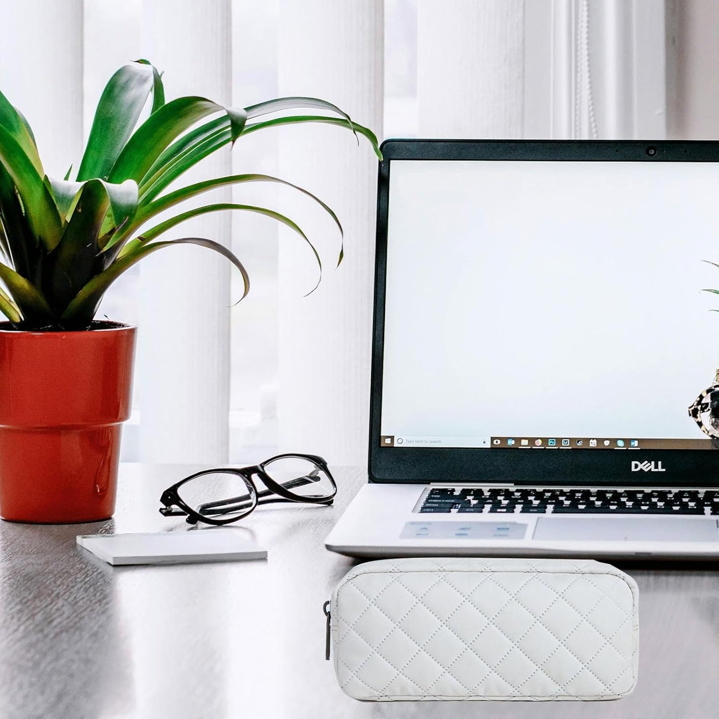 Della Gao Small Pencil Case Large Capacity Pencil Pouch Marker Pen Bag Coin Pouch Office Stationery Organizer (Beige-RH)