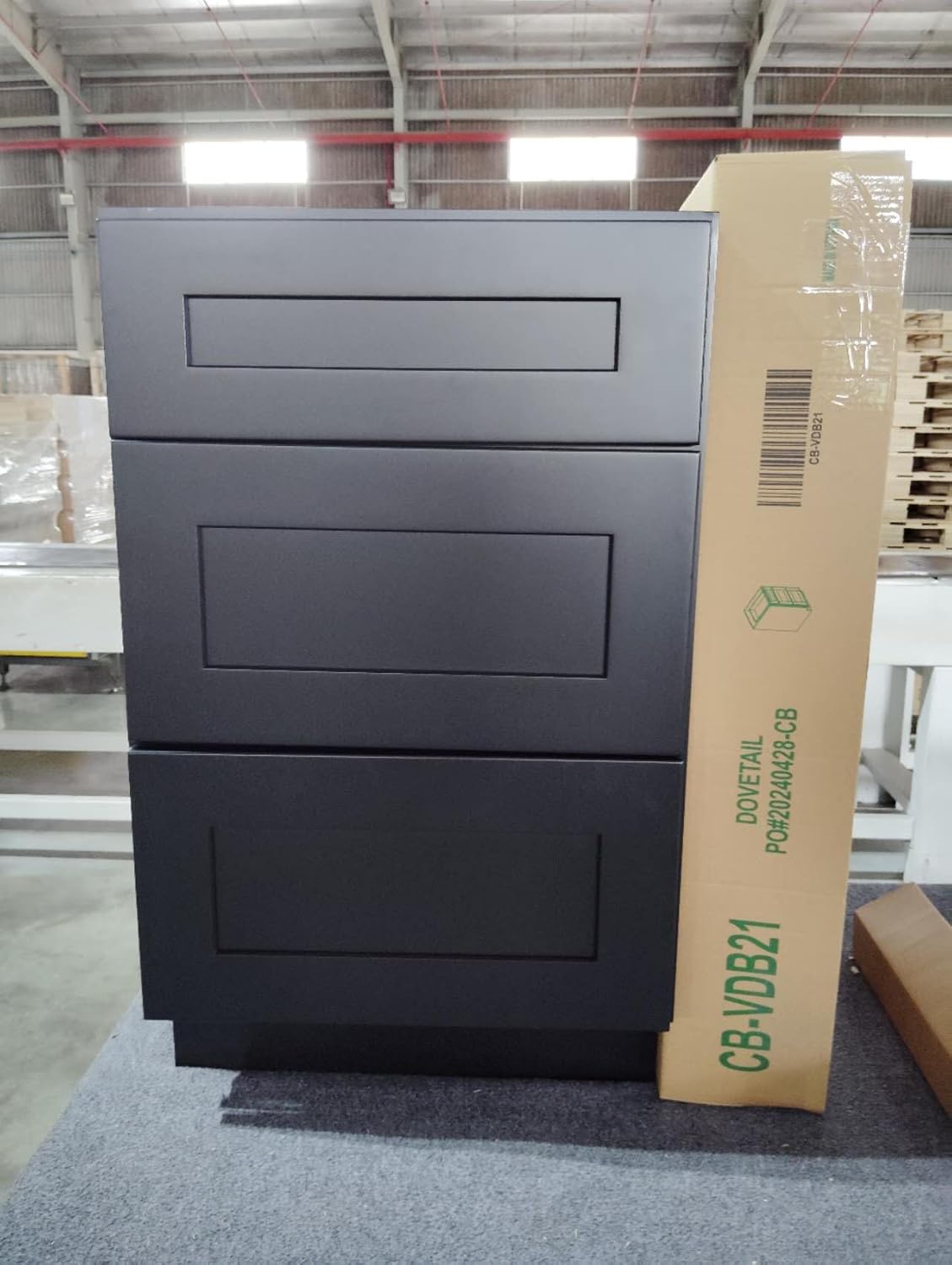 Shaker Style Charcoal Black RTA Base Drawer Cabinet - Solid Wood 3-Drawer Design with Soft Close Feature, 15" W x 24" D x 34.5" H, Perfect for Standalone Use or Kitchen Cabinet Combinations