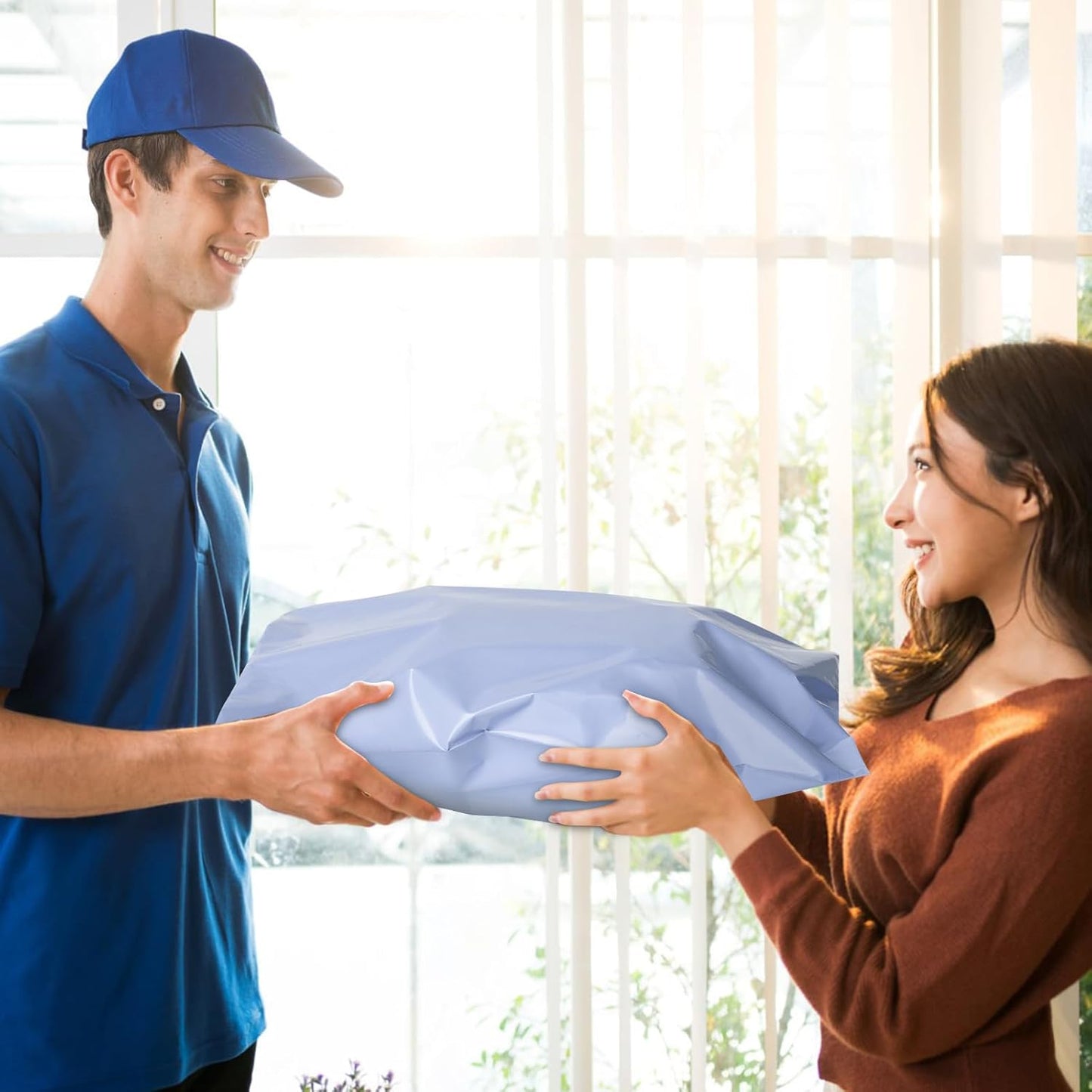 Poly Mailers 14.5x19, Large Poly Mailers 100 Pack, Shipping Mailers with Self Seal Adhesive, Waterproof and Tear-Proof Mailers Poly Bags for Small Business (Light Blue）