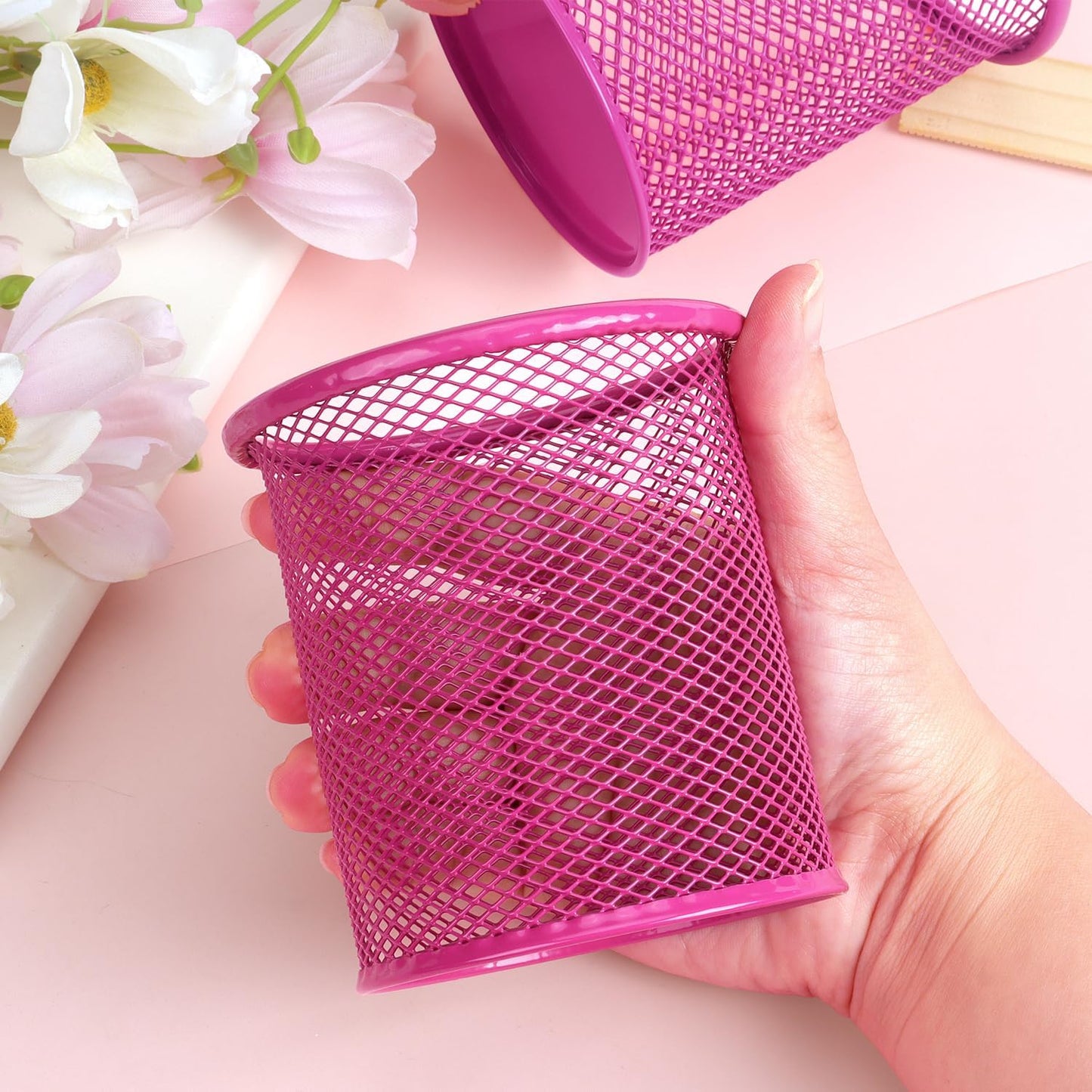 Tamaki Pen Holder Cup for Desk, Wire Mesh Pencil Cup Holder for Desk Office Pen Organizer (Pink)