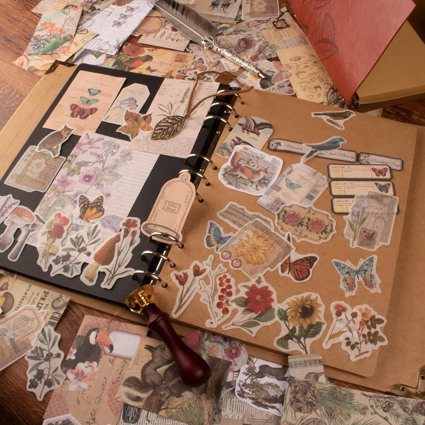 200Pcs Vintage Scrapbook Stickers, Aesthetic Junk Journal Stamping Supplies Kit, Scrapbooking Ephemera Washi Paper for Bullet Journaling Planners Diary Collage