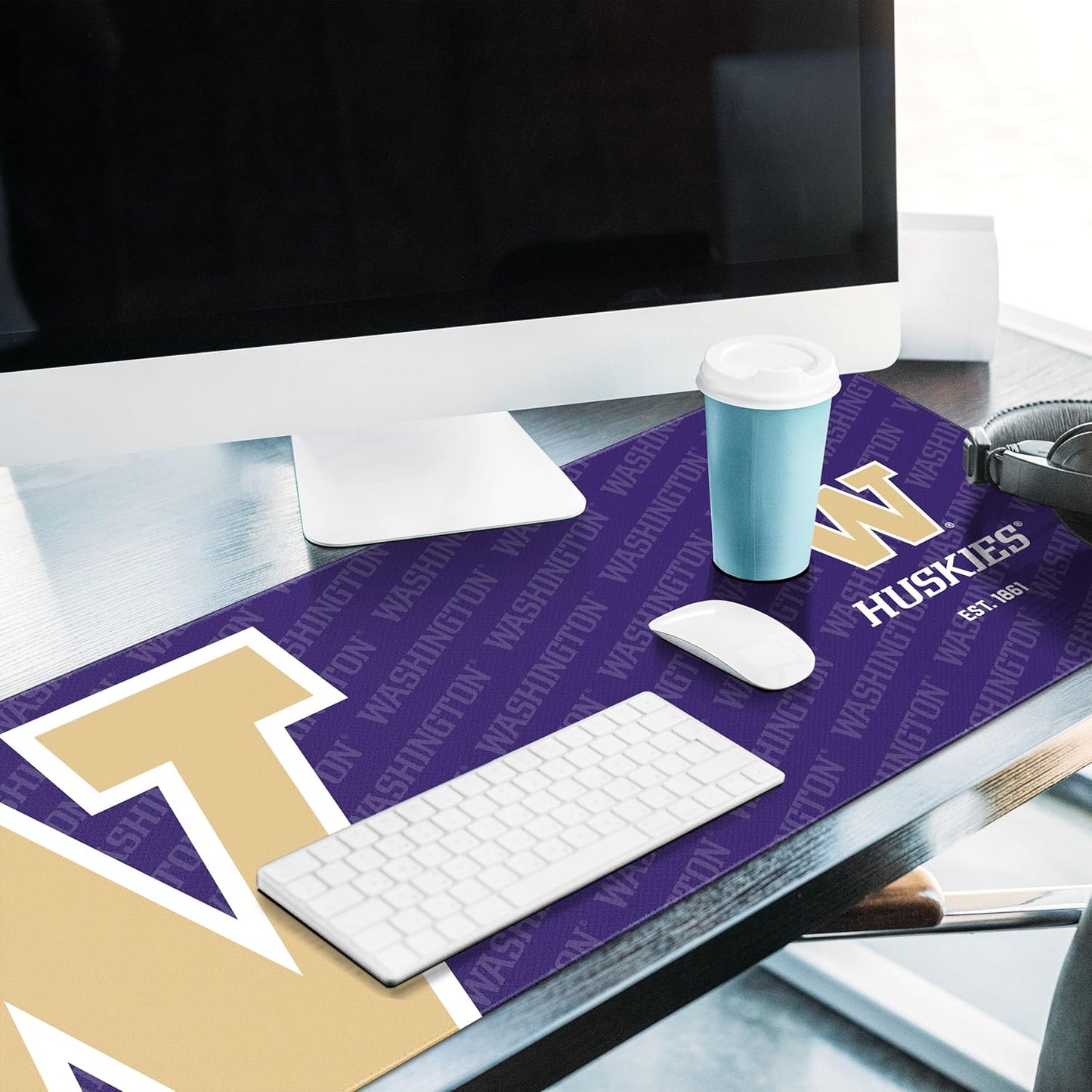 YouTheFan NCAA Washington Huskies Logo Series Desk Pad
