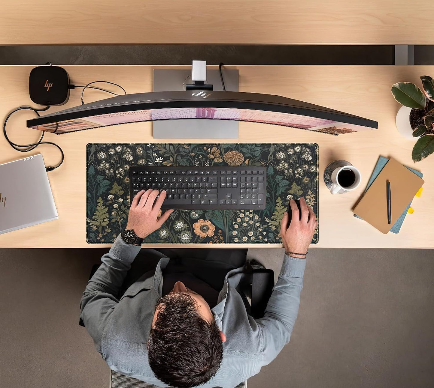 Dark Flower Desk Mat Floral Plants Mouse Pad, Aesthetic Wildflowers Large Gaming Mousepad Desk Pad, XXL Keyboard Mouse Mat Full Desktop Mat Women Office Desk Accessories Cover Mat 31.5"x15.75"