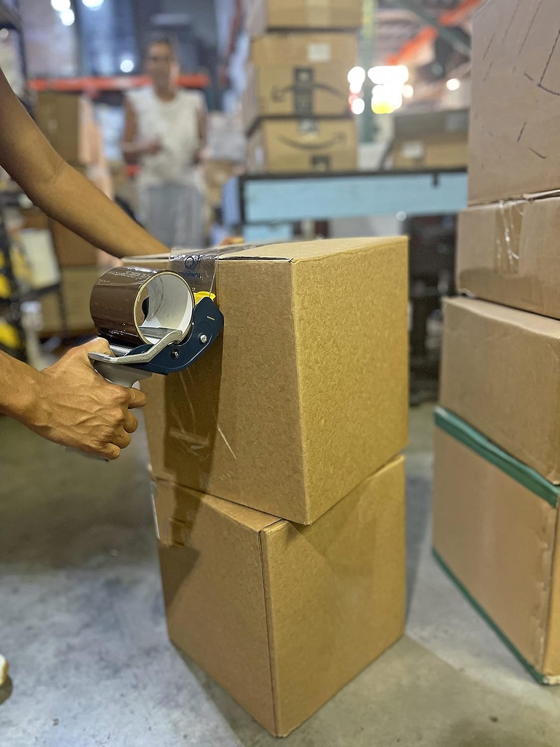 WOD SNC-389 3" Mousetrap Low Noise Carton Sealing Packaging Tape Silent Gun Dispenser with Safety Blade Cover - Ideal for Noise Sensitive Environments: Fits Up to 3 in. Wide (Holds 3 in. Core)