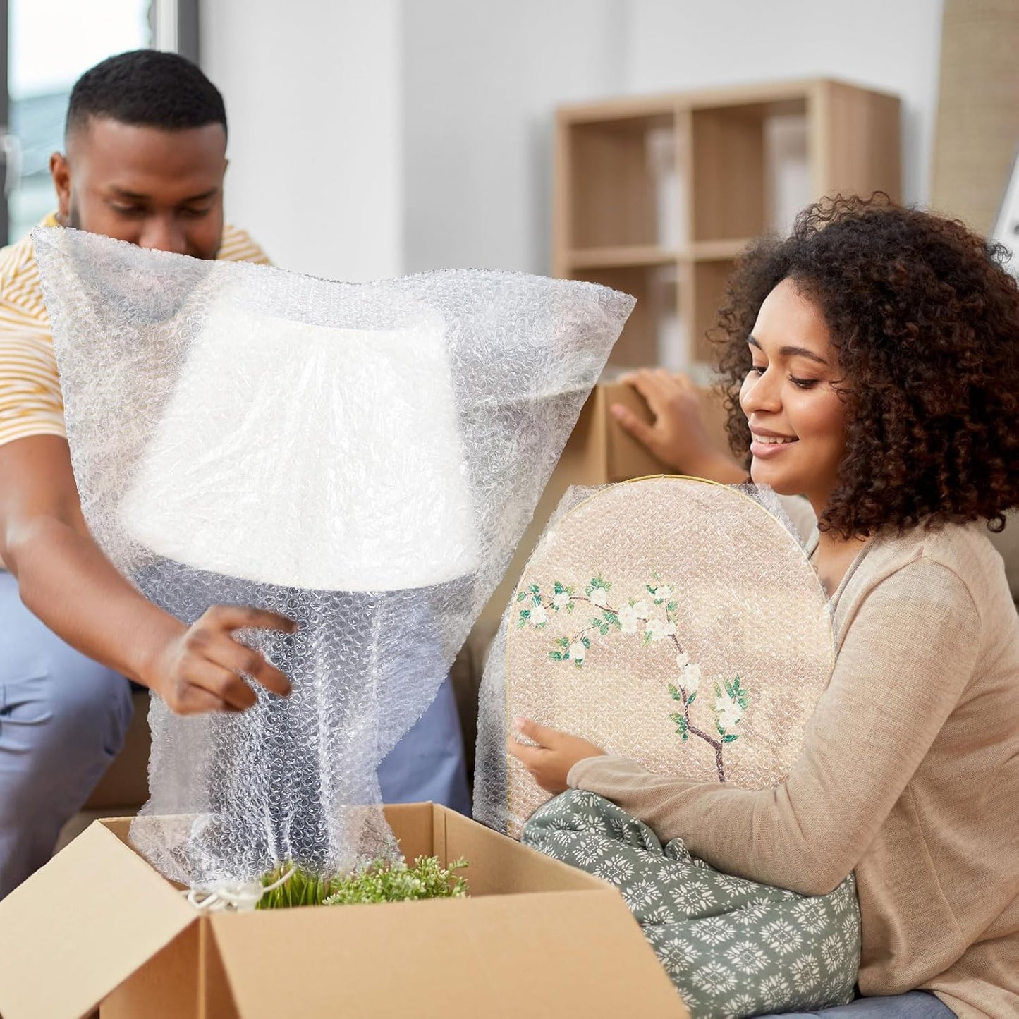 10 Pack 24 * 28 Inch Extra Large Bubble Pouches Clear Bubble Pouch Wrap Bags for Packing Shockproof Cushioning Wrap Bag for Shipping Moving Fragile Dishes China Plates Painting Fragile Items