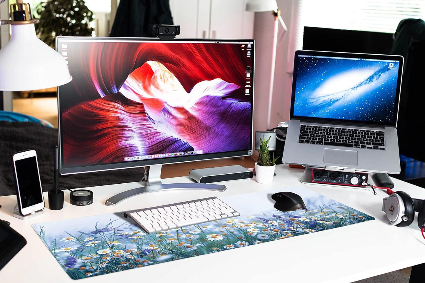 Extended Large Gaming Mouse Pad Wildflowers Chamomile and Butterflies XXL Size Keyboard Mouse Mat Desk Pad with Non Slip Rubber Base Stitched Edges Office Decor for Women Girls Men,35.4 x 15.7inch