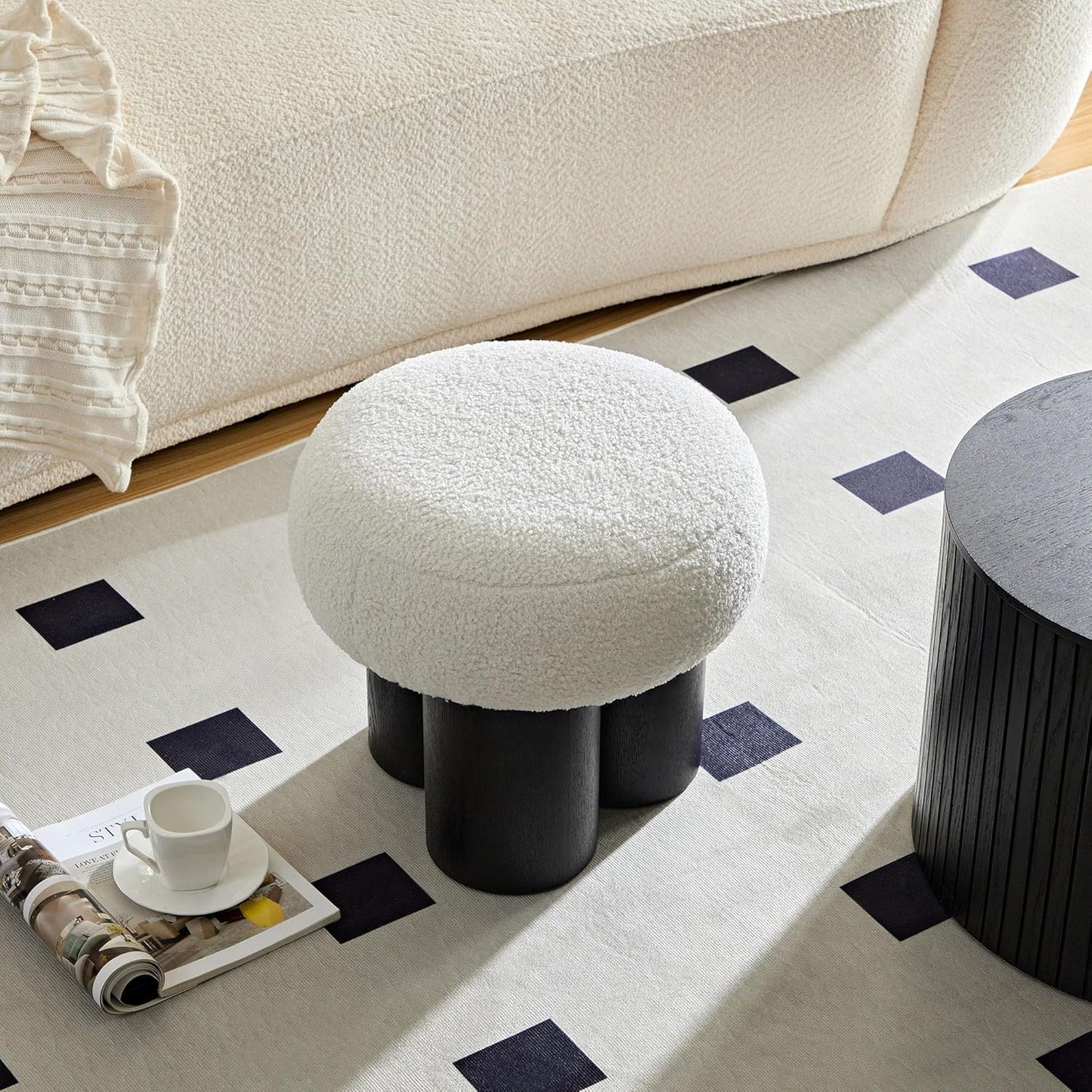 MEETAKING Small Round Foot Stool, Teddy Fabric Footrest Ottoman Stool with Non-Skid Legs, Modern Footstools Step for Couch, Desk, Office, Living Room (White)