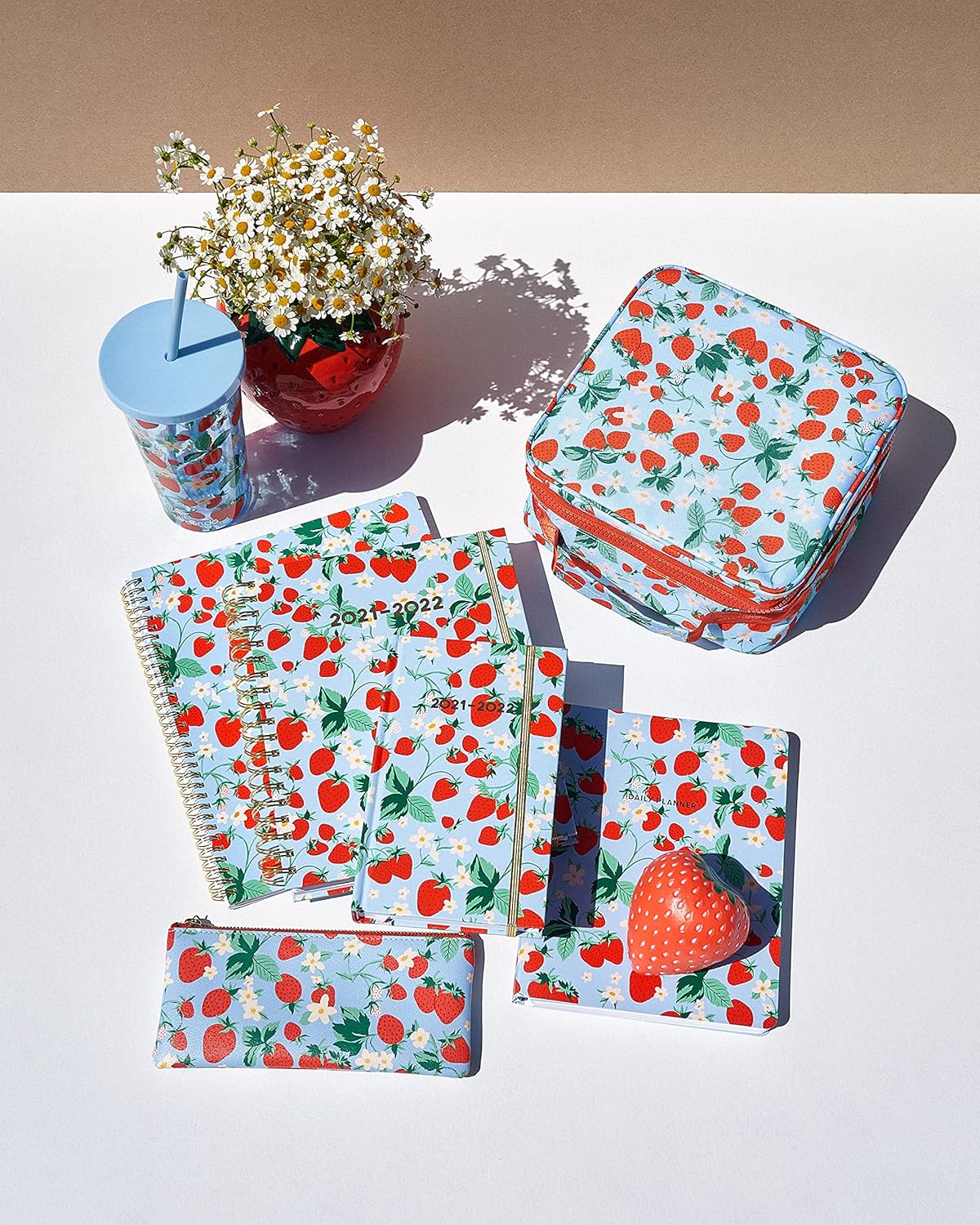 ban.do Floral Rough Draft Large Spiral Notebook, 11" x 9" with Pockets and 160 College Ruled Pages, Strawberry Fields