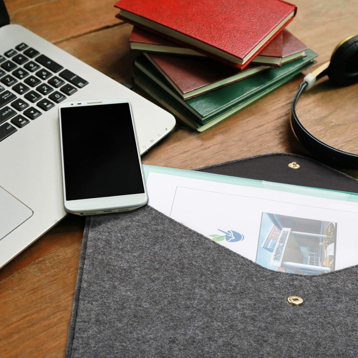 Smead Cloth Expanding File, 2" Expansion, Snap Closure, Letter Size, Navy (70922)